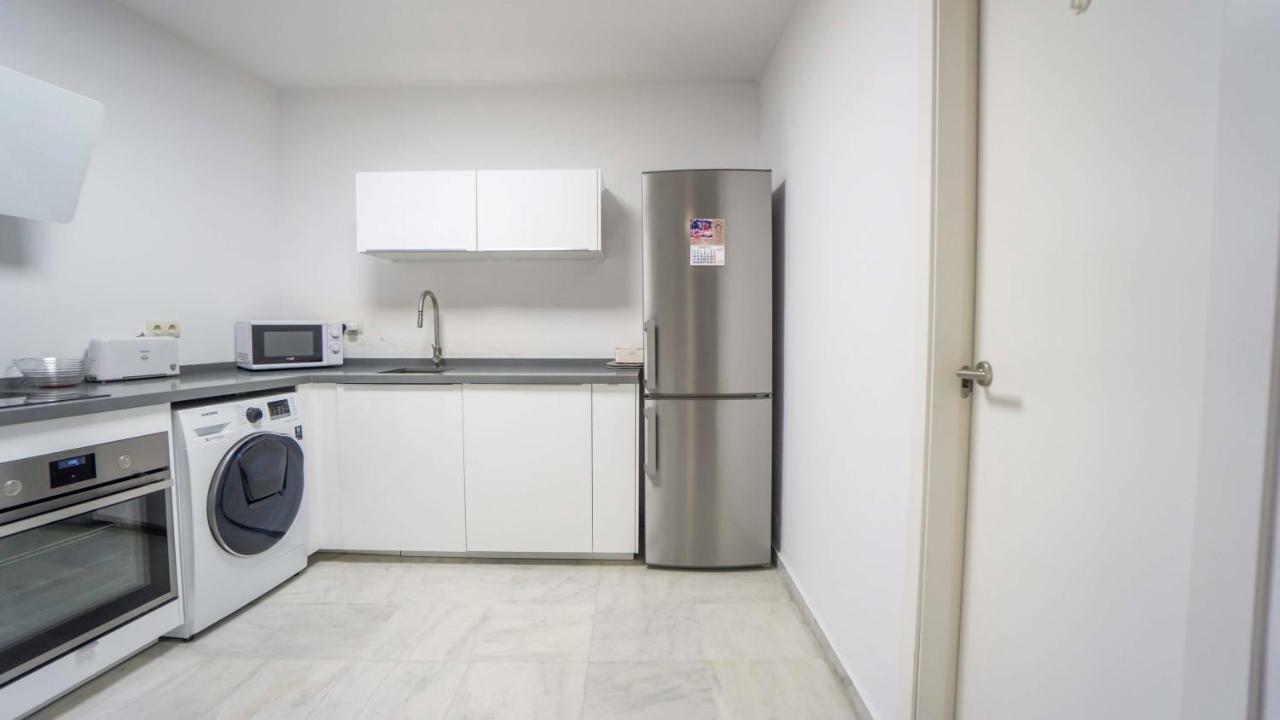 Rentalsevilla Espacioso Duplex En La Puerta Real Екстериор снимка