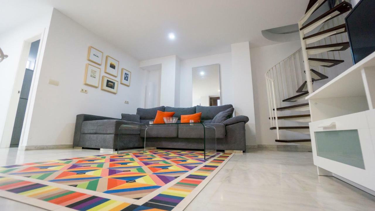 Rentalsevilla Espacioso Duplex En La Puerta Real Екстериор снимка