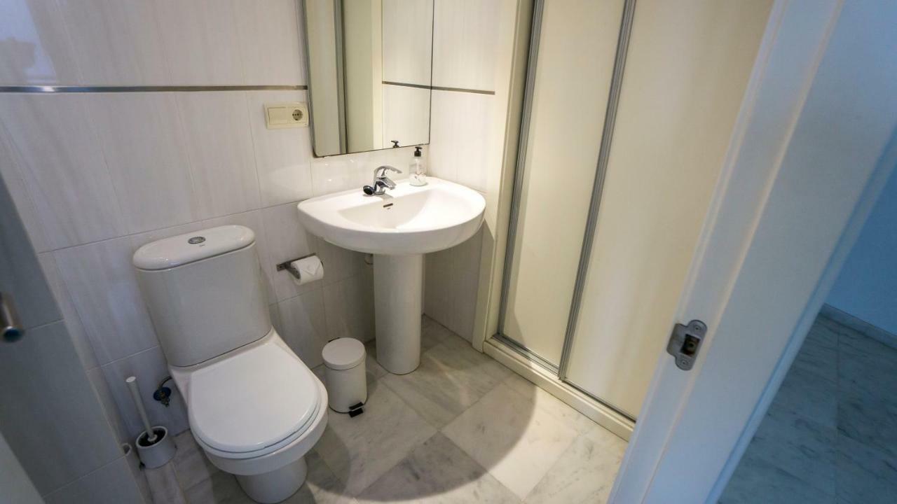 Rentalsevilla Espacioso Duplex En La Puerta Real Екстериор снимка